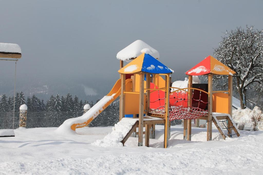 Panoramadorf Saualpe Hotel Eberstein Bagian luar foto