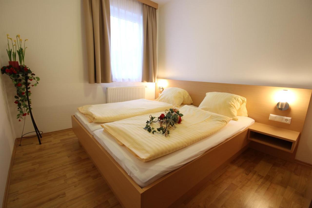 Panoramadorf Saualpe Hotel Eberstein Ruang foto
